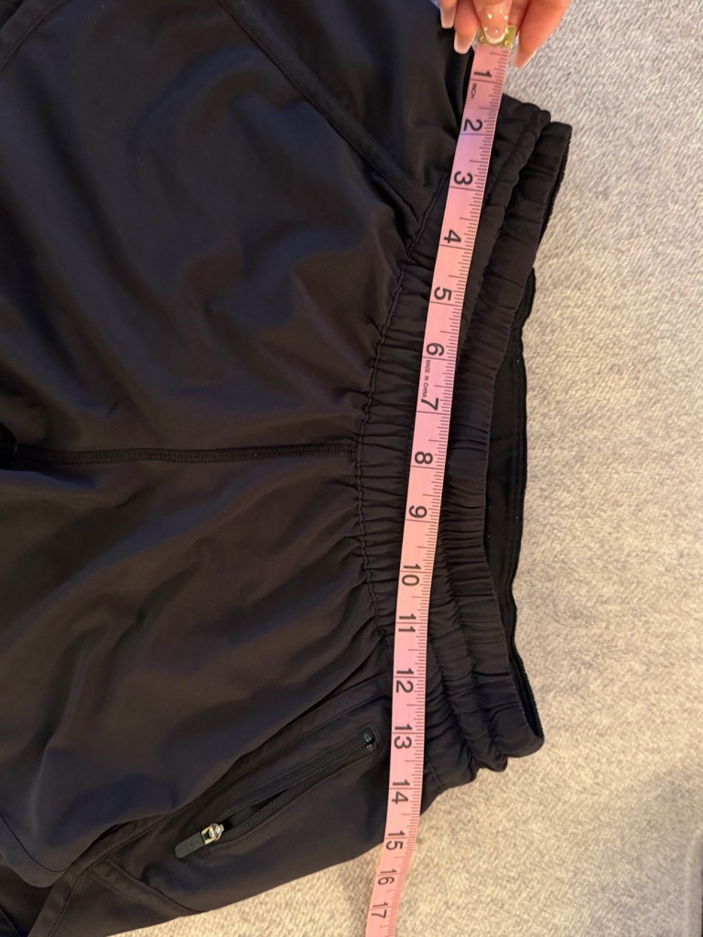 lululemon athletica Shorts - Picture 5 of 9